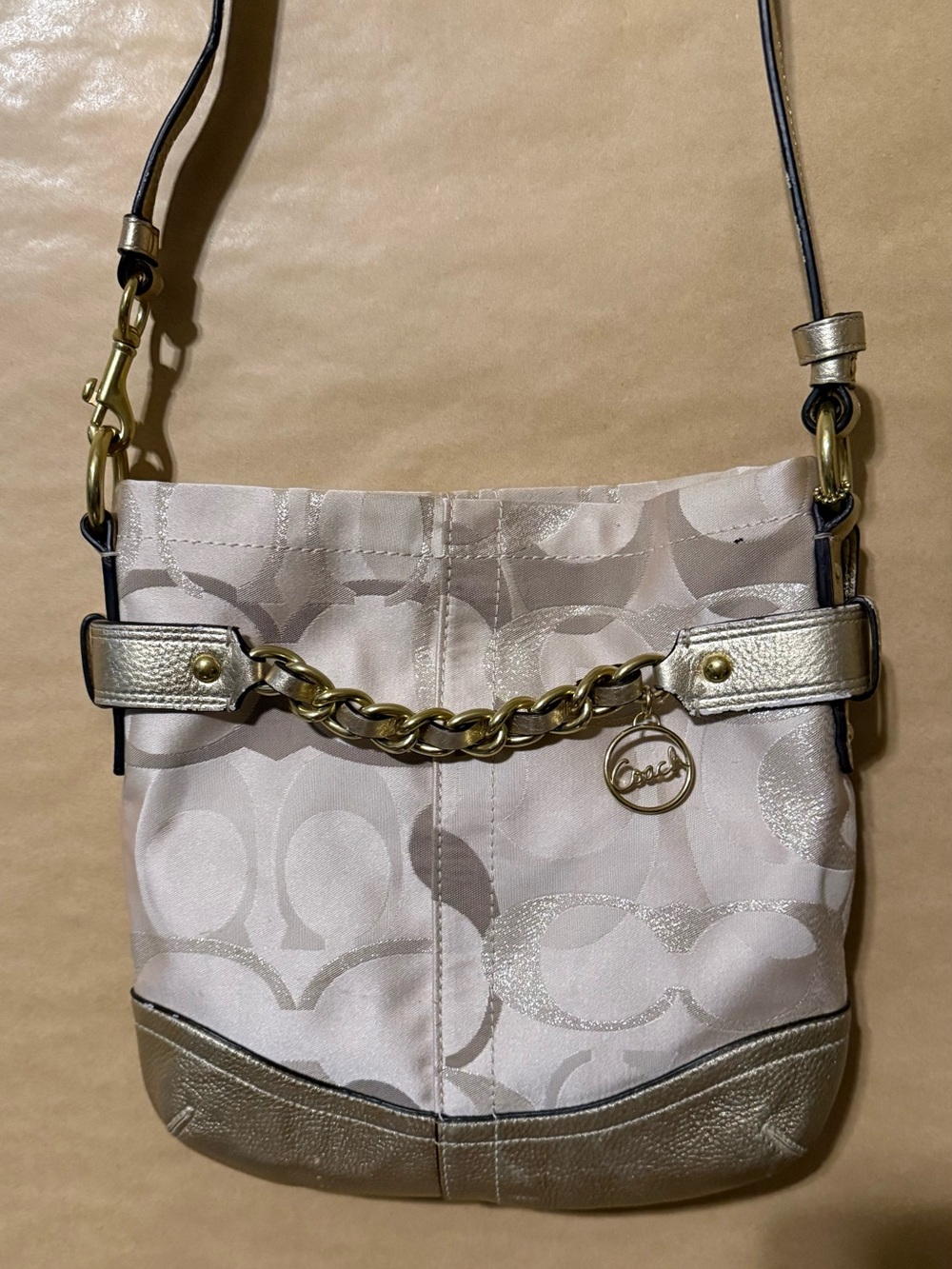 Coach F19820 Metallic Signature C Crossbody Shoulder Bag Silver White Y2K